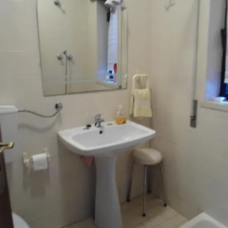 Holiday Bairro Social Encosta Do Sol بودينز