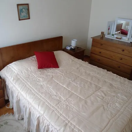 Holiday Bairro Social Encosta Do Sol بودينز